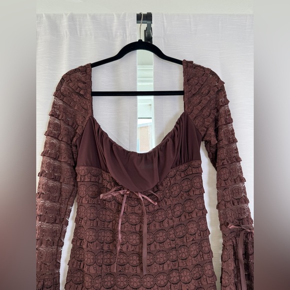 Fashion Nova Brown Lace Ruffle Long Sleeve Mini Dress Cocktail Look NWT Size M - Picture 7 of 11